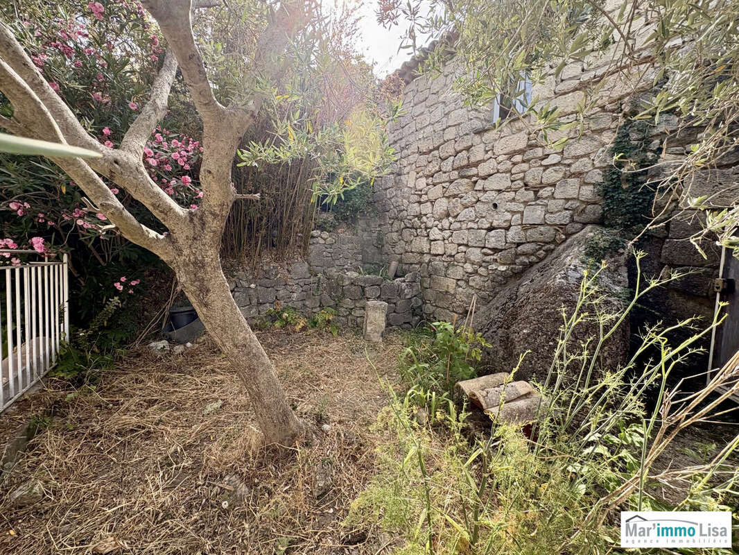 Appartement 36 m² à Mallemort  - photo 5