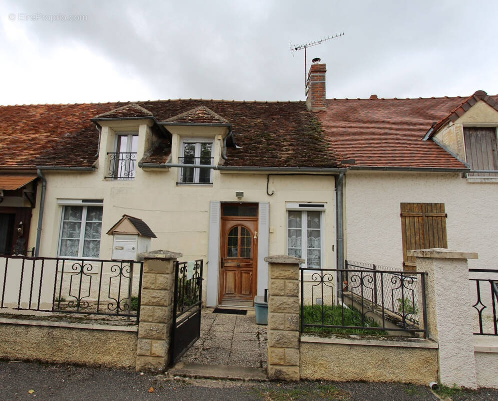 Maison à SUILLY-LA-TOUR