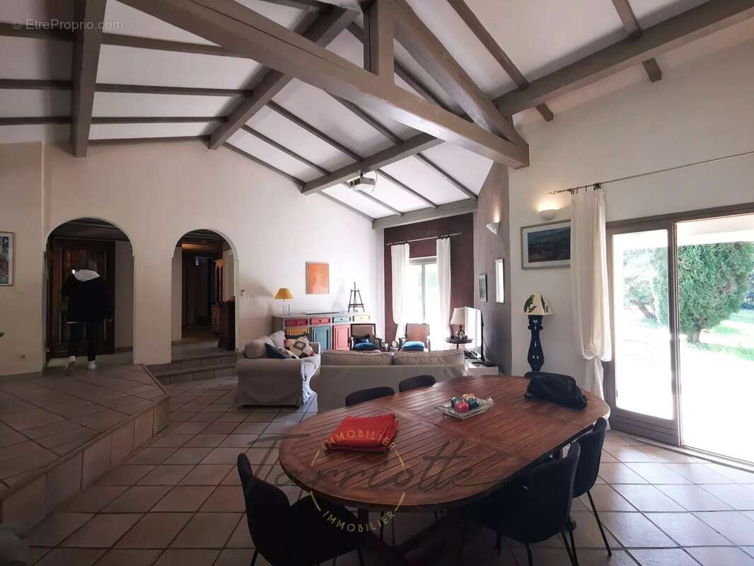VILLA - 10570 - photo 38