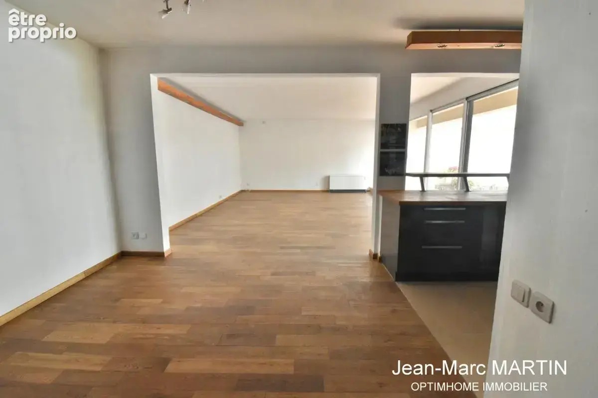 Villeneuve-d’Ascq – Appartement 107 m² avec rez-de-jardin privatif fermé et sécurisé – Résidence de standing – Chaîne des Lacs à - photo 5