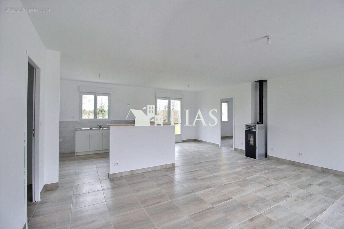 Maison à LE NOYER-EN-OUCHE