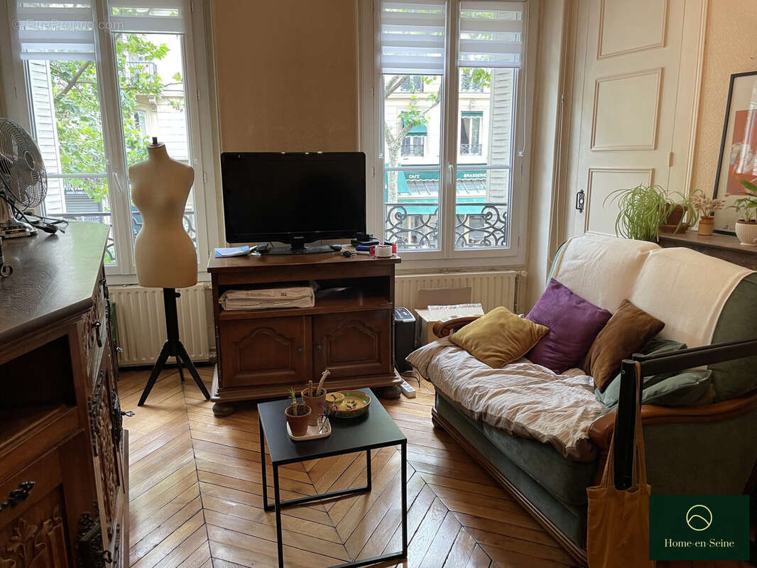 Appartement à PARIS-17E