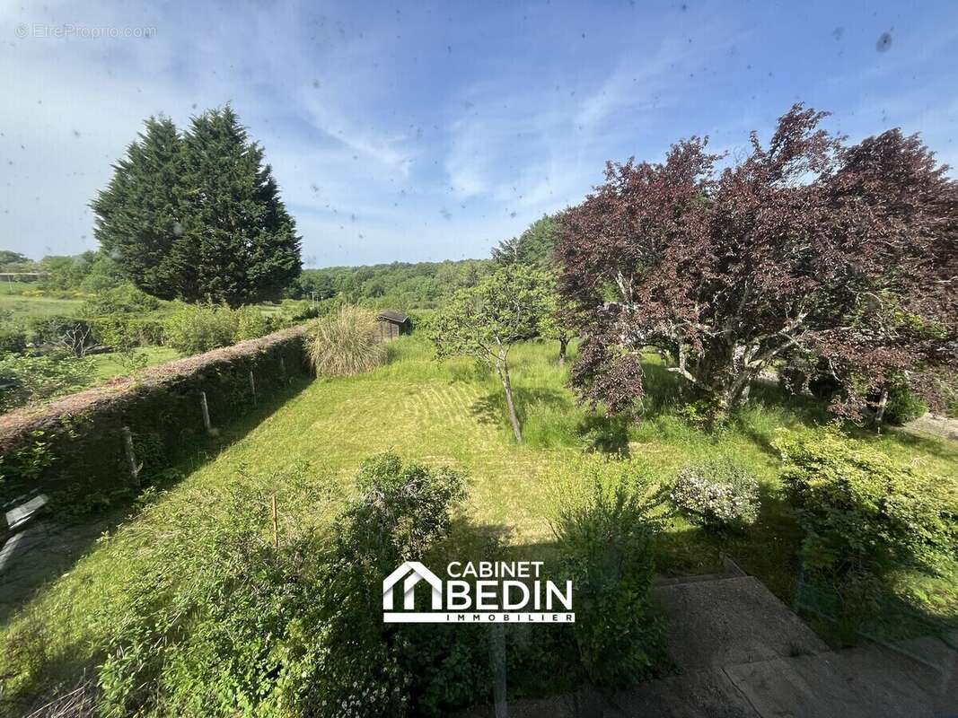 Maison 150 m² à Fargues-Saint-Hilaire  - photo 9