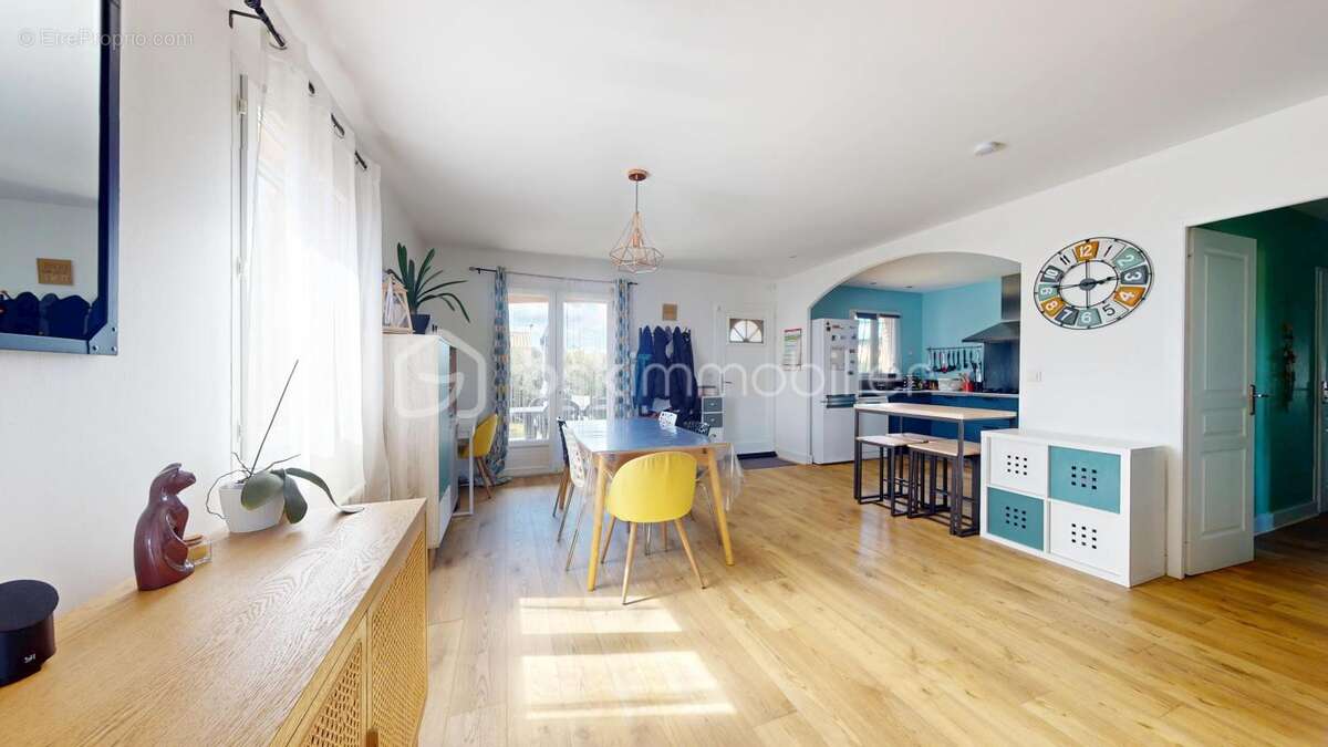 Maison à BAGNOLS-SUR-CEZE