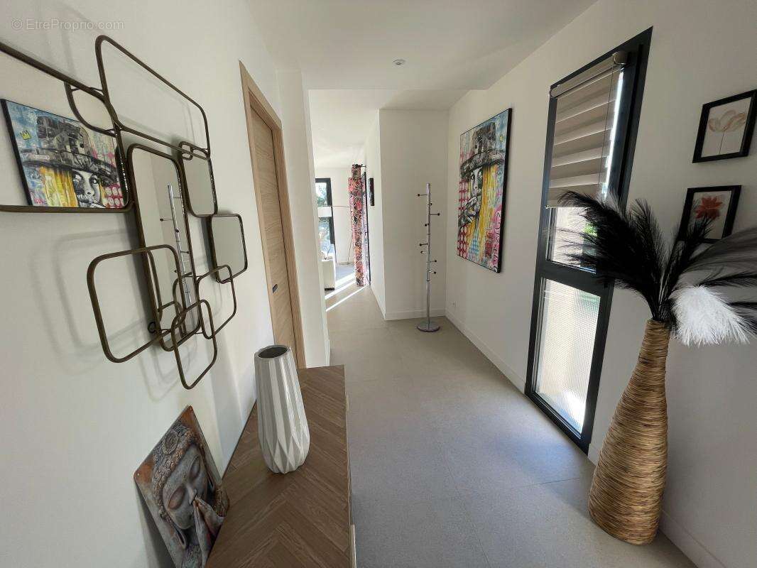 A  vendre superbe appartement de luxe a bandol  83150 cote d azur - photo 5