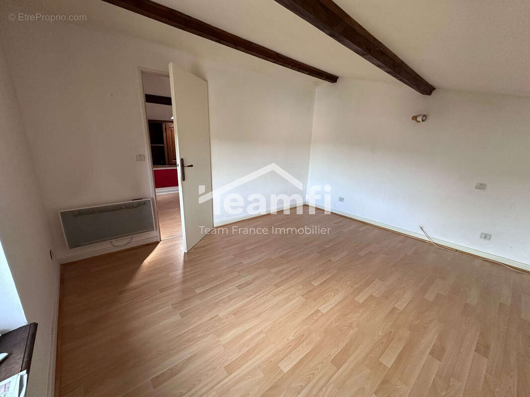 Maison 124 m² à Thiers  - photo 7