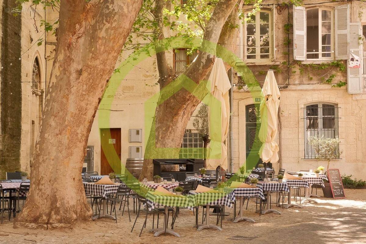 Commerce à MOUANS-SARTOUX