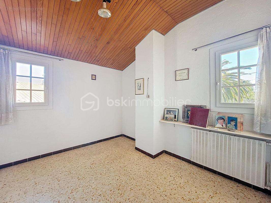 Maison à SIX-FOURS-LES-PLAGES