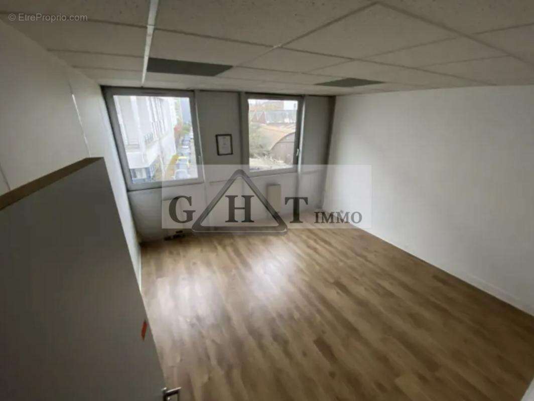 Local d'activités à vendre 1136m2 Aubervilliers - photo 9
