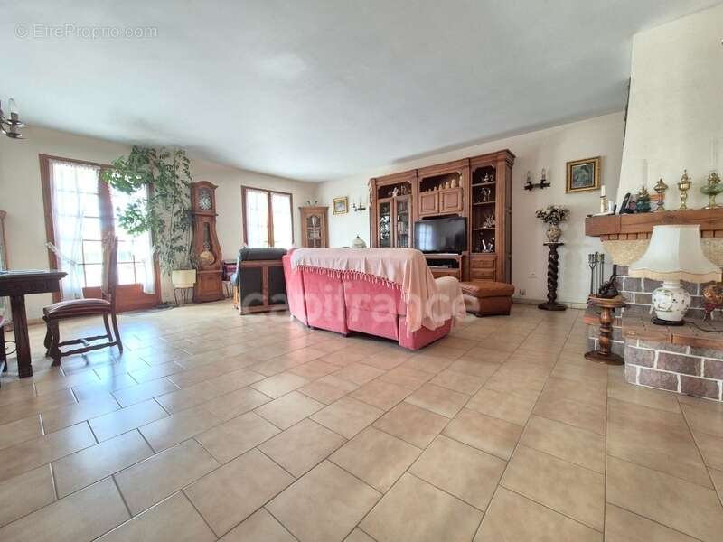 Maison à SAINT-SULPICE-DE-ROYAN