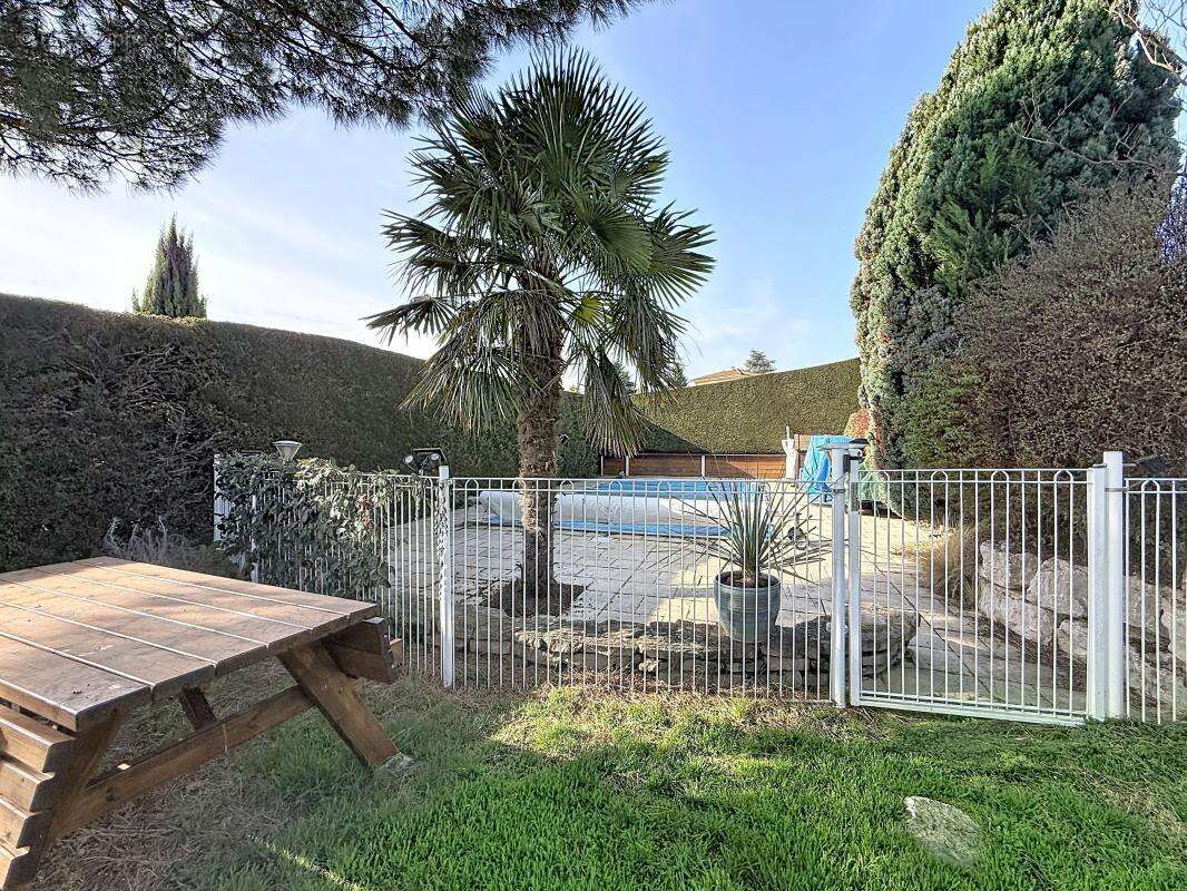 Maison à SAINT-MARTIN-LA-PLAINE