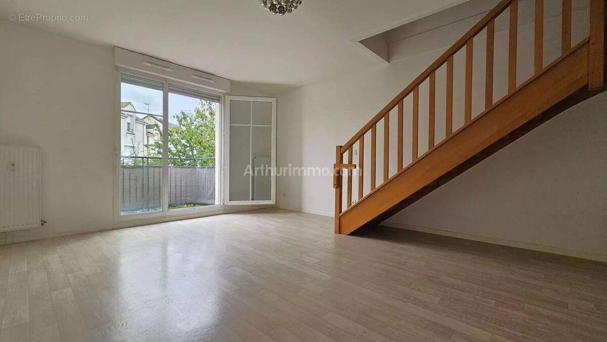 Appartement à LEUVILLE-SUR-ORGE