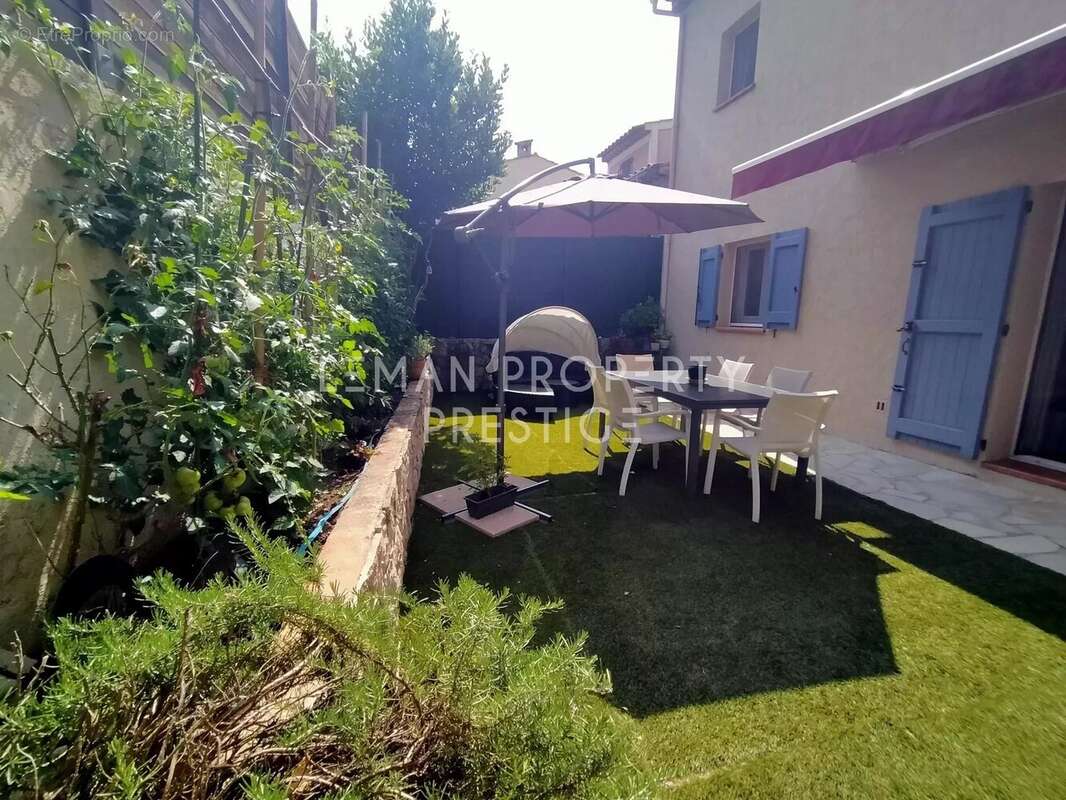 Maison à PEYMEINADE