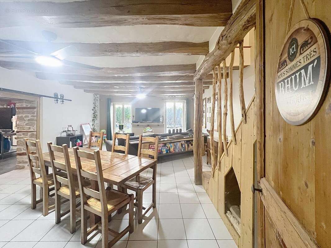 Maison 190 m² à Valay  - photo 6
