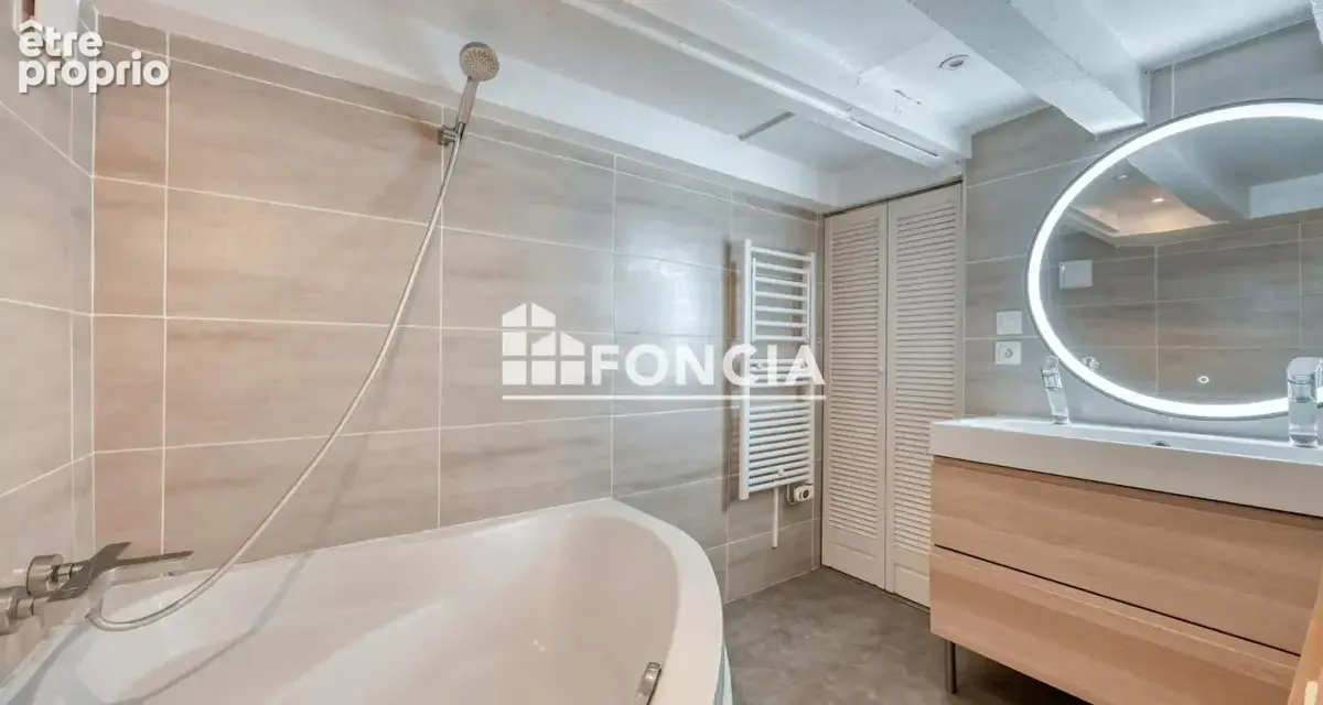 Superbe Duplex T3 de 89 m² (84 m² Carrez) – Vue sur Eglise Saint Georges - photo 11