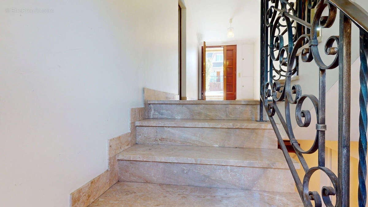 Maison à ROSNY-SOUS-BOIS