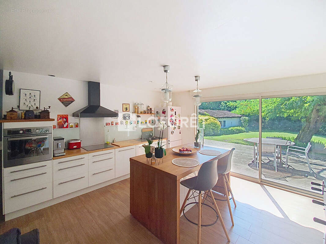 Maison à VILLEMUR-SUR-TARN