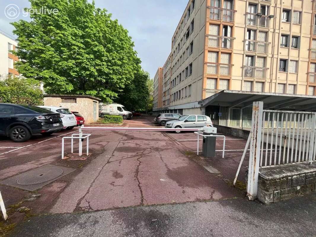 Parking à ATHIS-MONS
