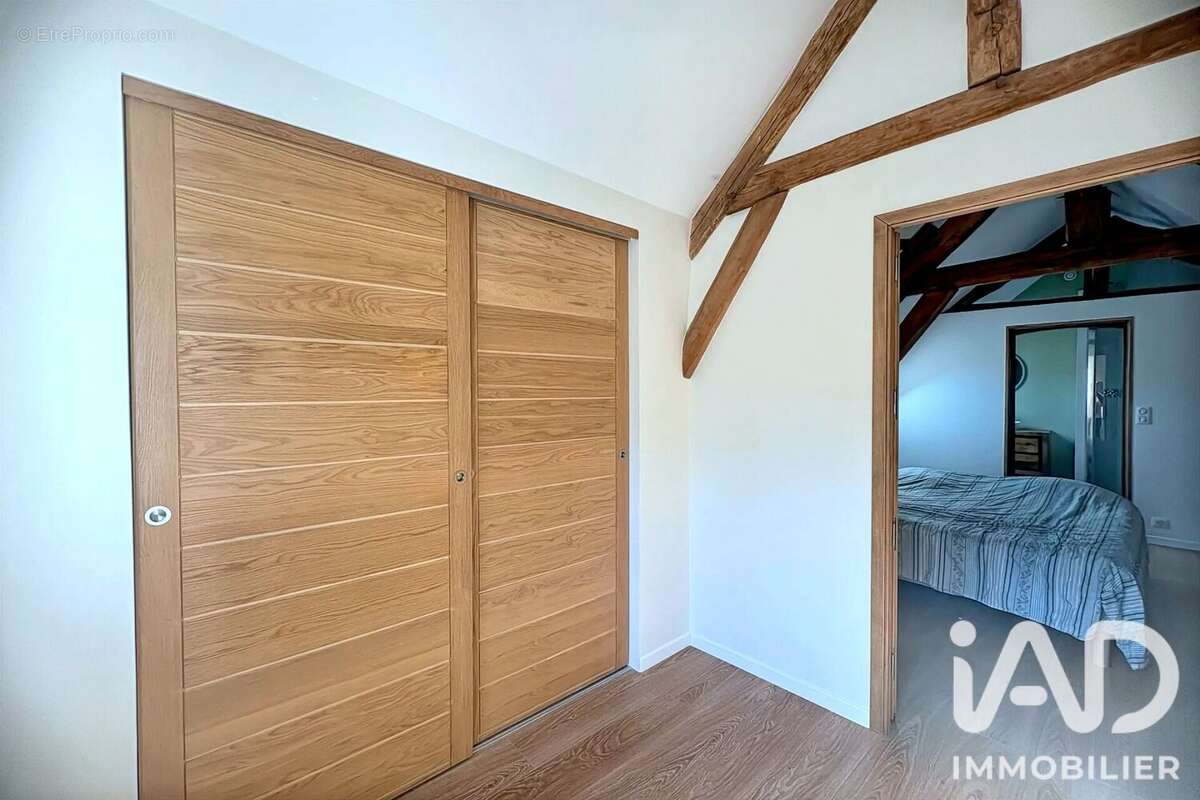 Maison 94 m² à Michery  - photo 7