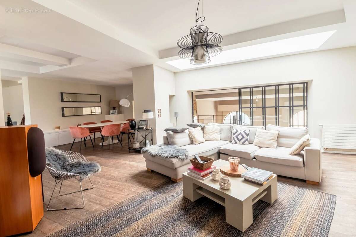 Maison à CHARBONNIERES-LES-BAINS