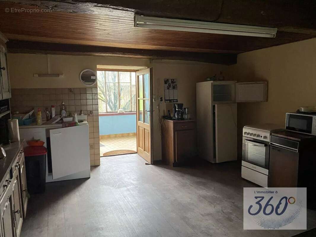 Appartement à BUFFIERES