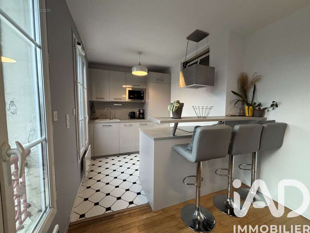 Photo 3 - Appartement à SAINT-DENIS