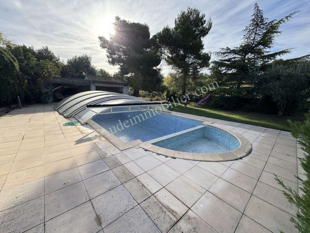 Maison avec piscine et hangar - photo 4