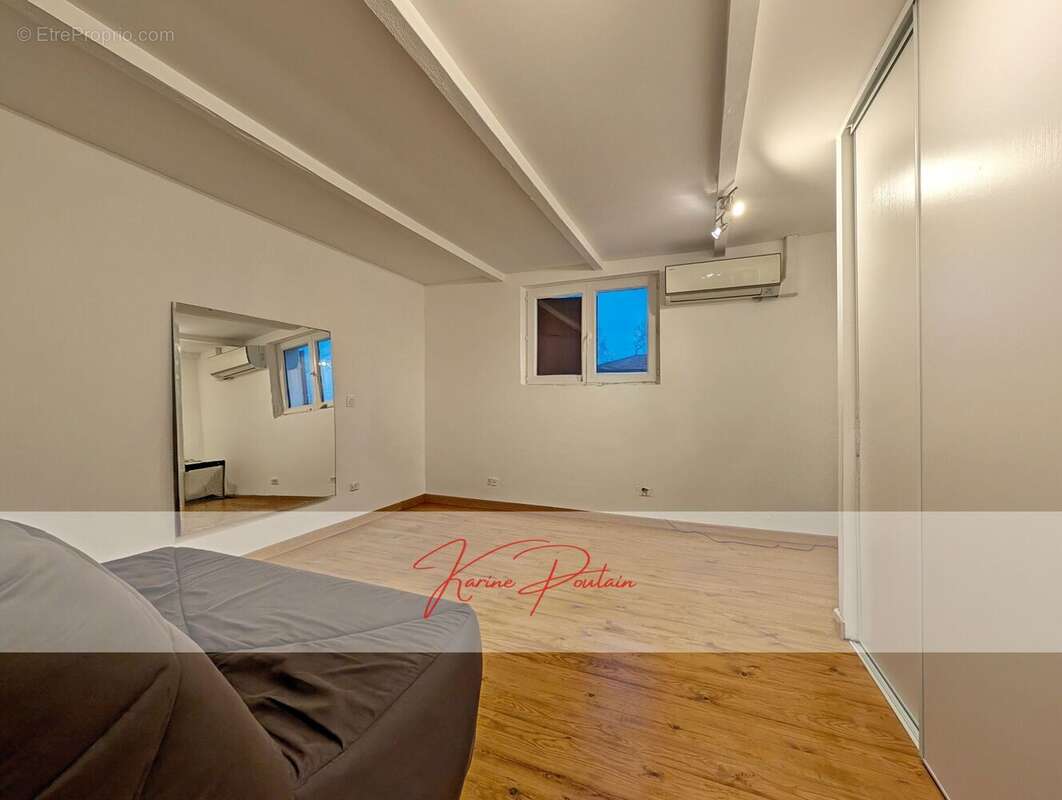 Maison à AMBARES-ET-LAGRAVE