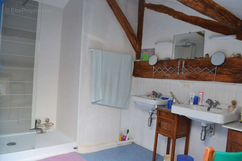 Maison à SALLES-LAVALETTE