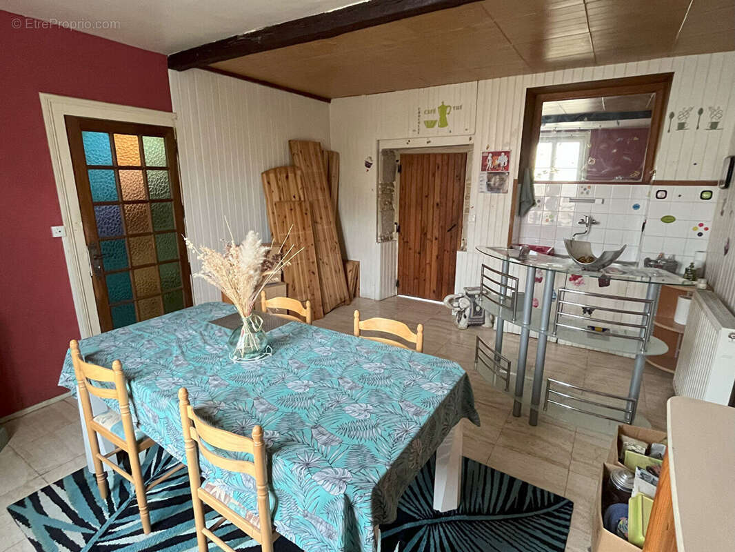 Maison à SAINT-JEAN-DE-SAUVES