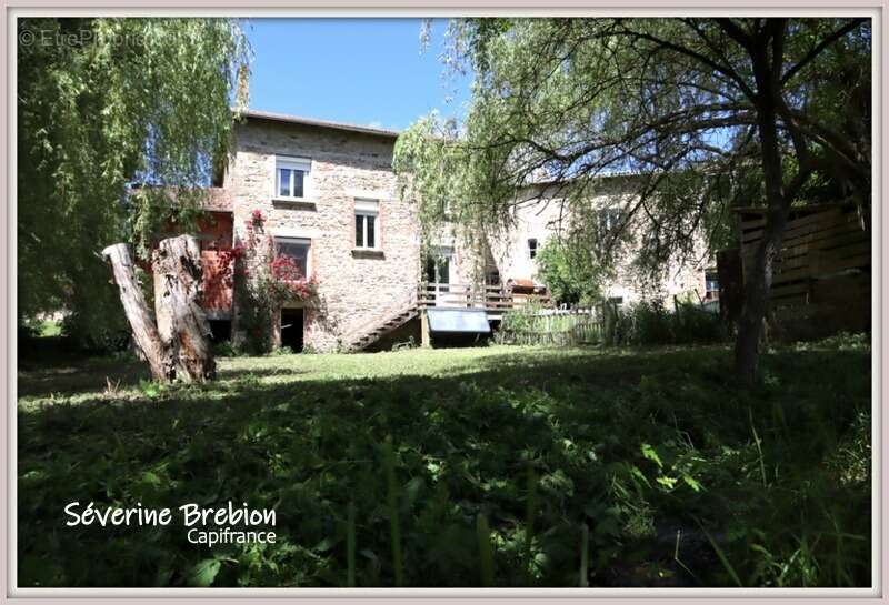 Maison rénovée, 3 chambres, terrain, garage VISCOMTAT (63) - photo 27