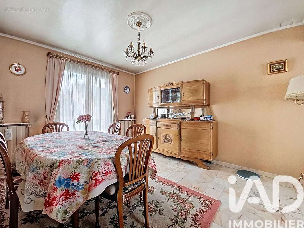 Photo 9 - Maison à CHEVILLY-LARUE