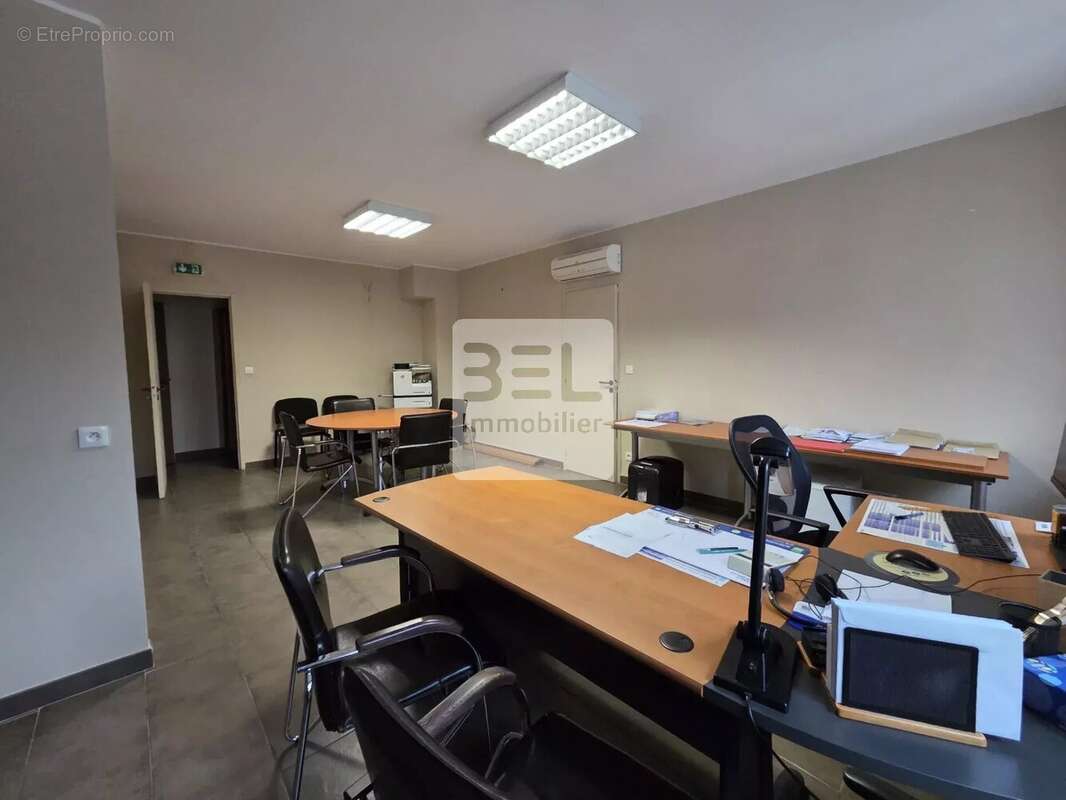 Appartement à BAGNOLS-SUR-CEZE