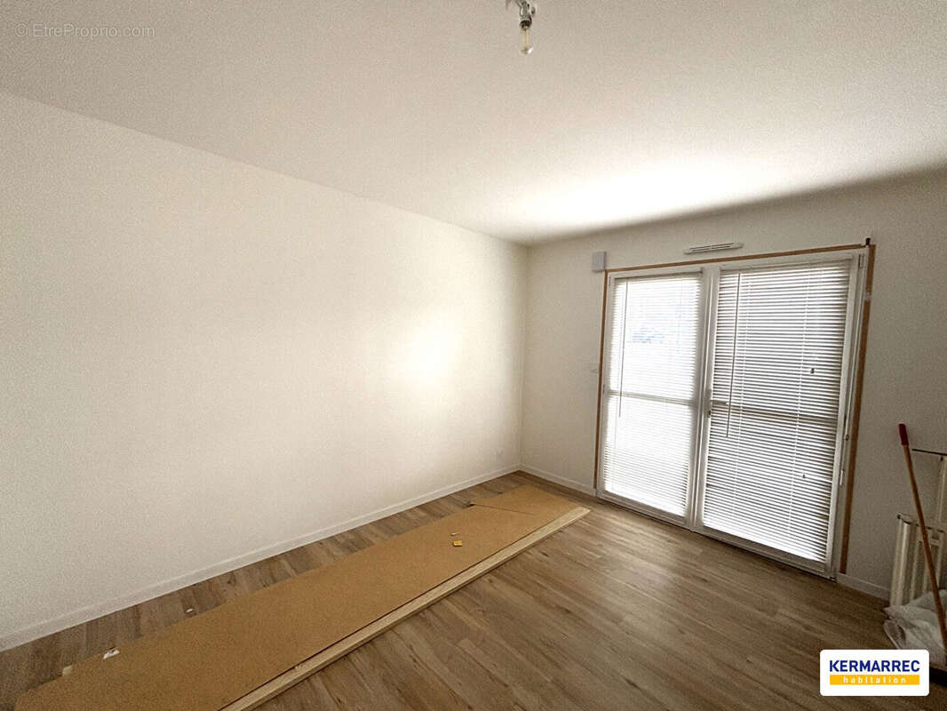 Appartement à DOMAGNE