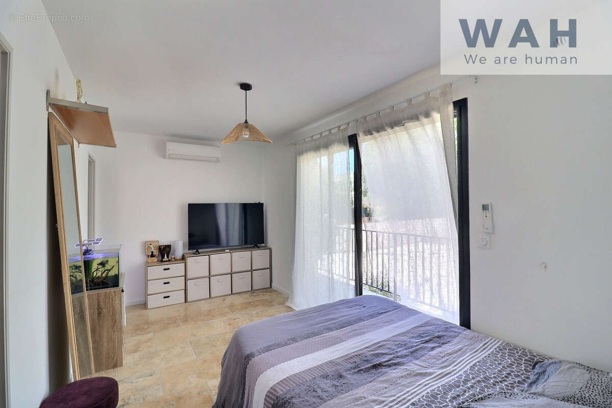 MAISON 6P 138 m2 de plain pied avec jardin de 970 m2 30260 MONTMIRAT - photo 10