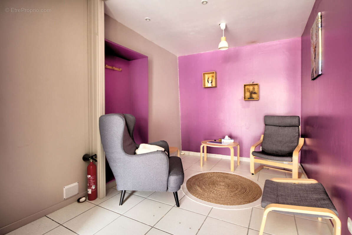 Commerce à CHALAMONT