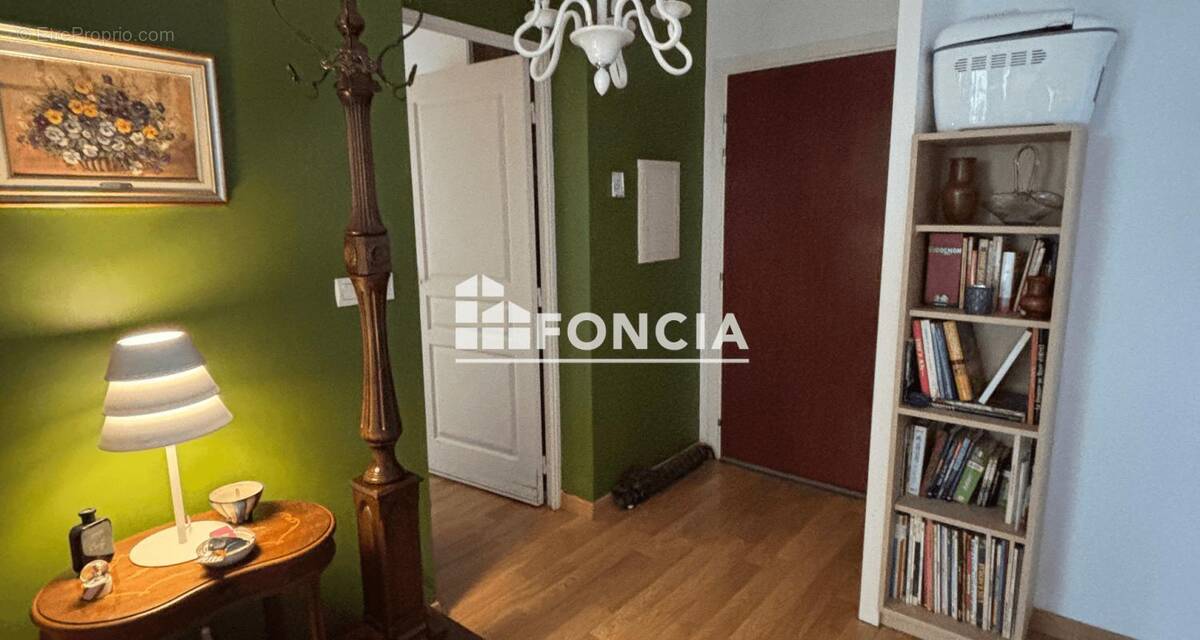 Appartement à CHATEAUBERNARD