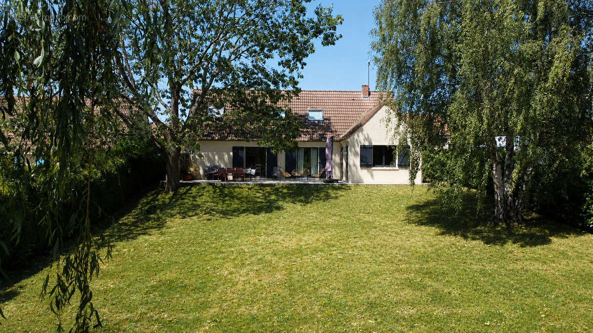 Maison à VILLIERS-SAINT-FREDERIC