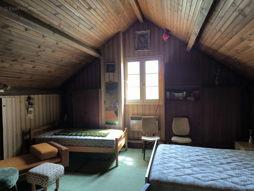 Maison à SAINT-PEREUSE