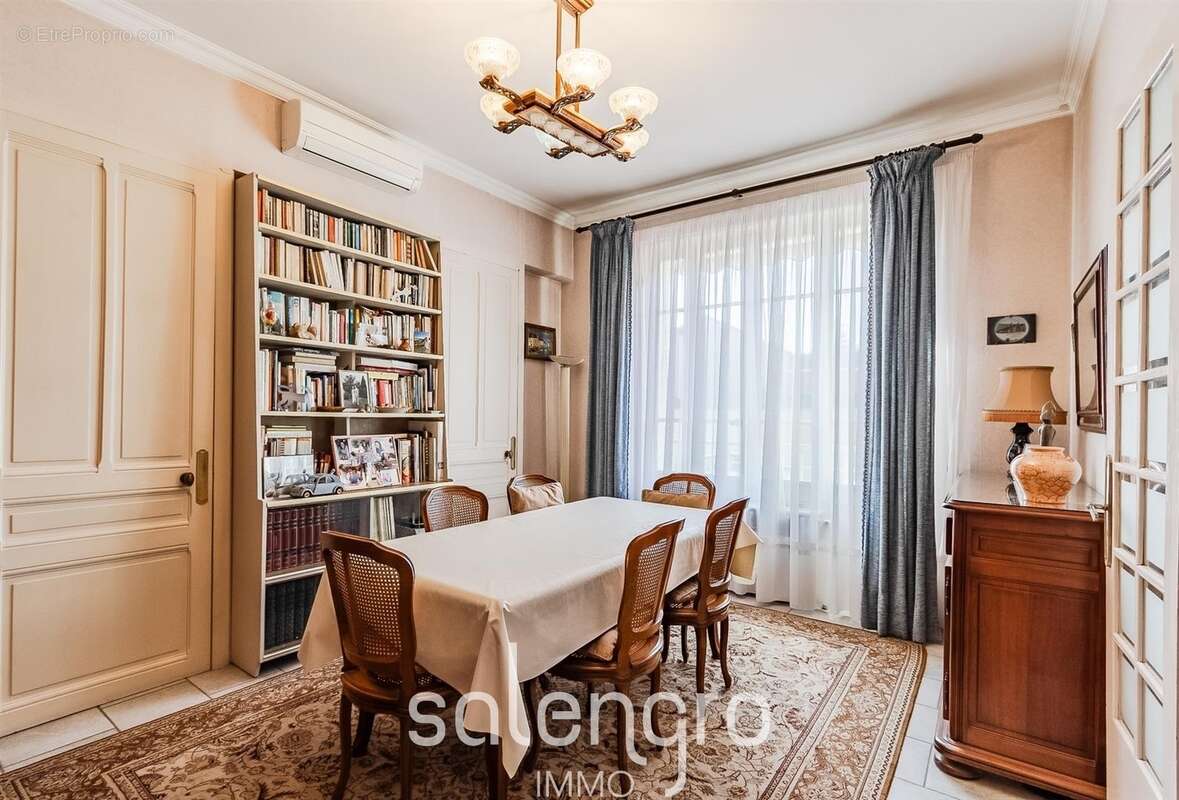 Maison à VILLEURBANNE