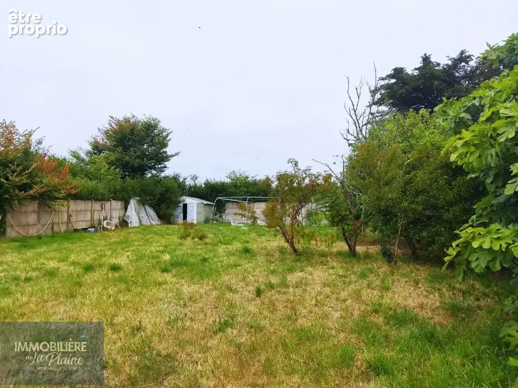 Terrain à LA PLAINE-SUR-MER