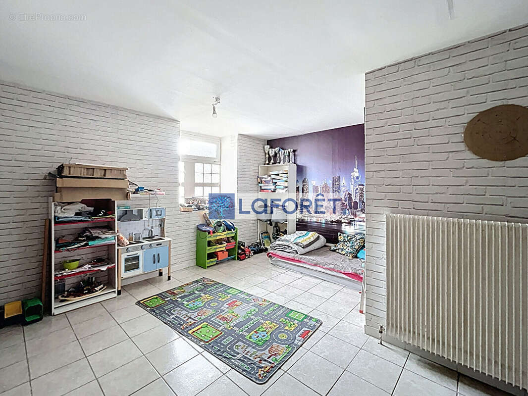 Maison 296 m² à Orges  - photo 7