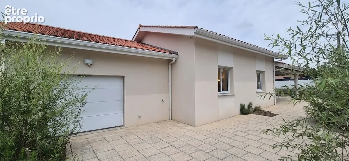 Photo Maison à Saint-Maurice-L'exil au prix de 245 000€
