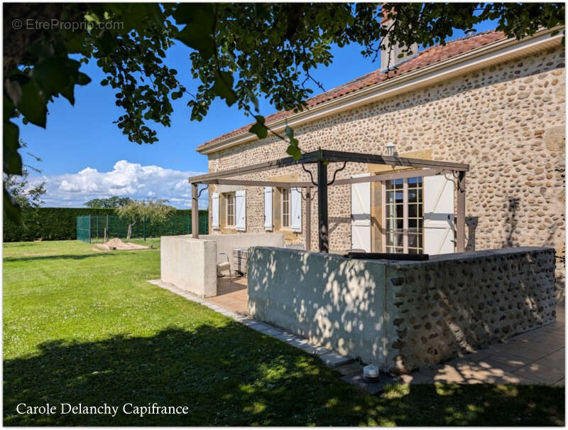 Ancien presbytère rénové – 232 m² – 4 chambres – Dépendances – Terrain de 2 959 m², Saint-Agnet (5 min Garlin / 10 min Aire-sur- - photo 17