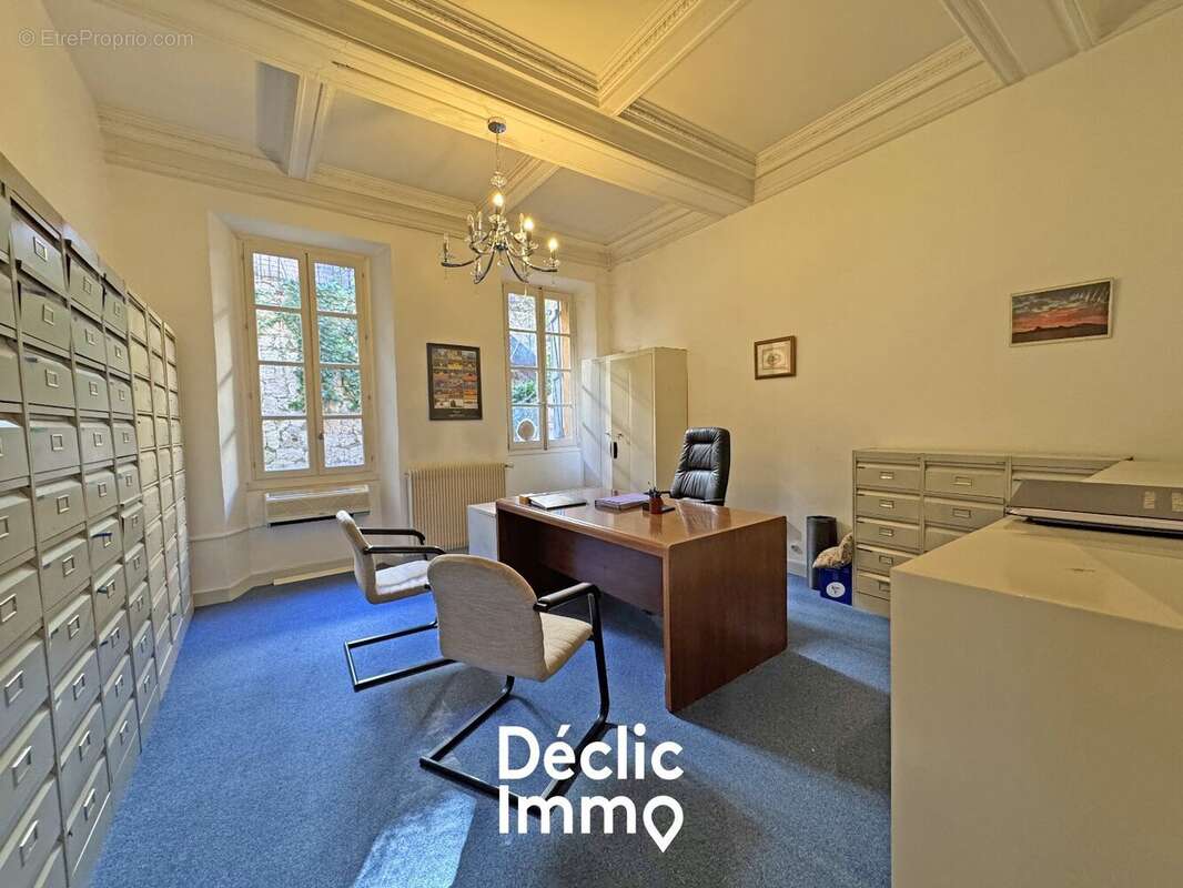 Appartement avec cour et balcon - boulevard du jeu de ballon - grasse - photo 4