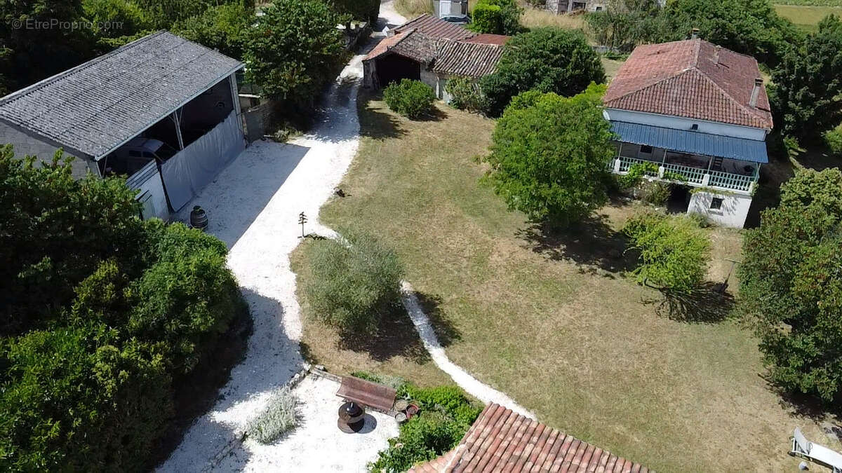 Maison à BAGAT-EN-QUERCY