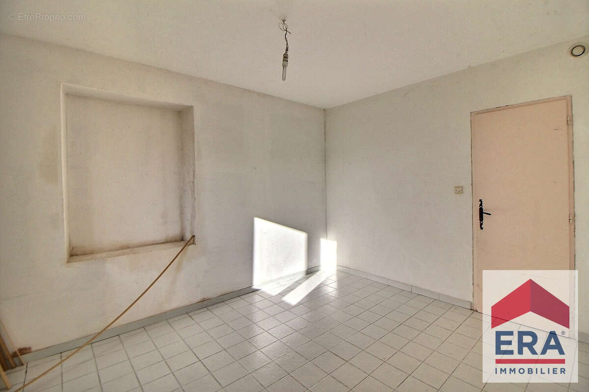 Autre à PIERRELATTE