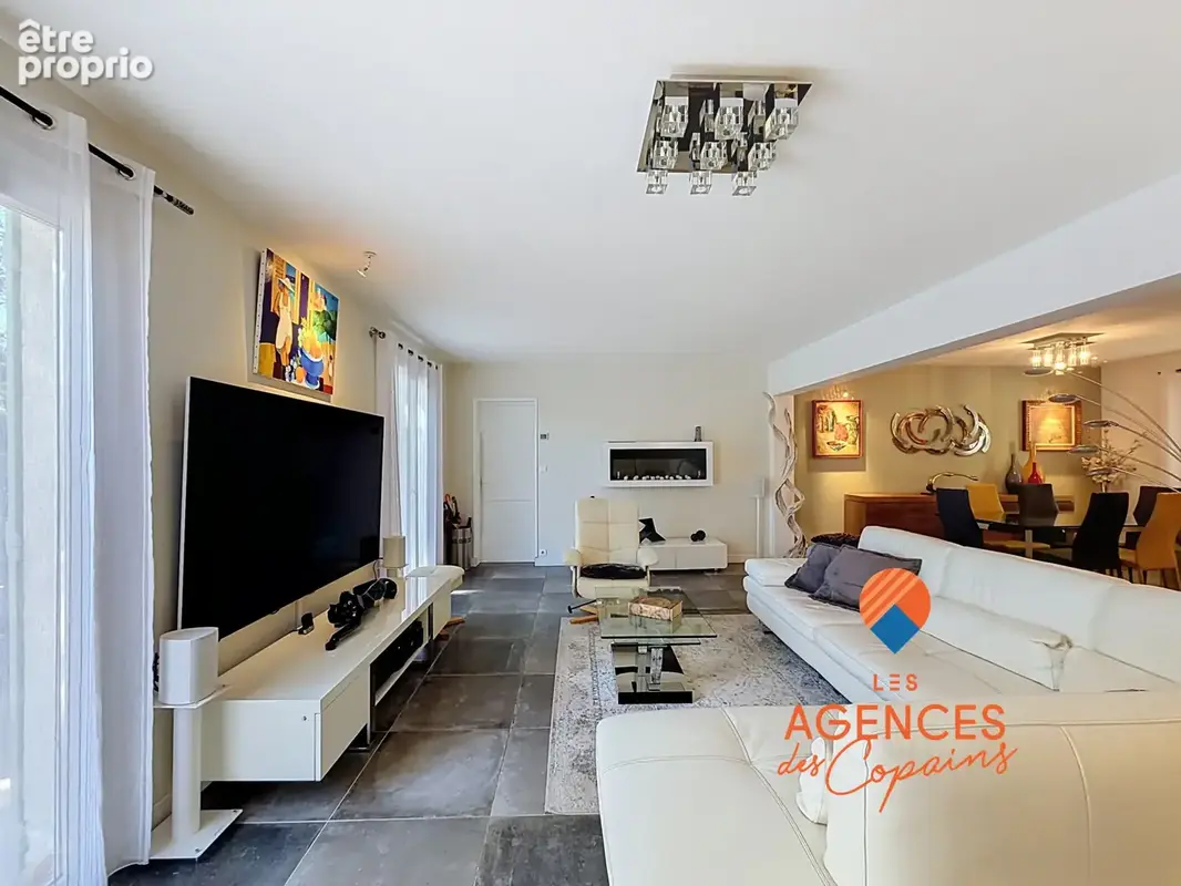 Sollies-pont, les ruscats, magnifique propriete de 5900 m2 avec dependances, piscine, fontaines et bassin - photo 9