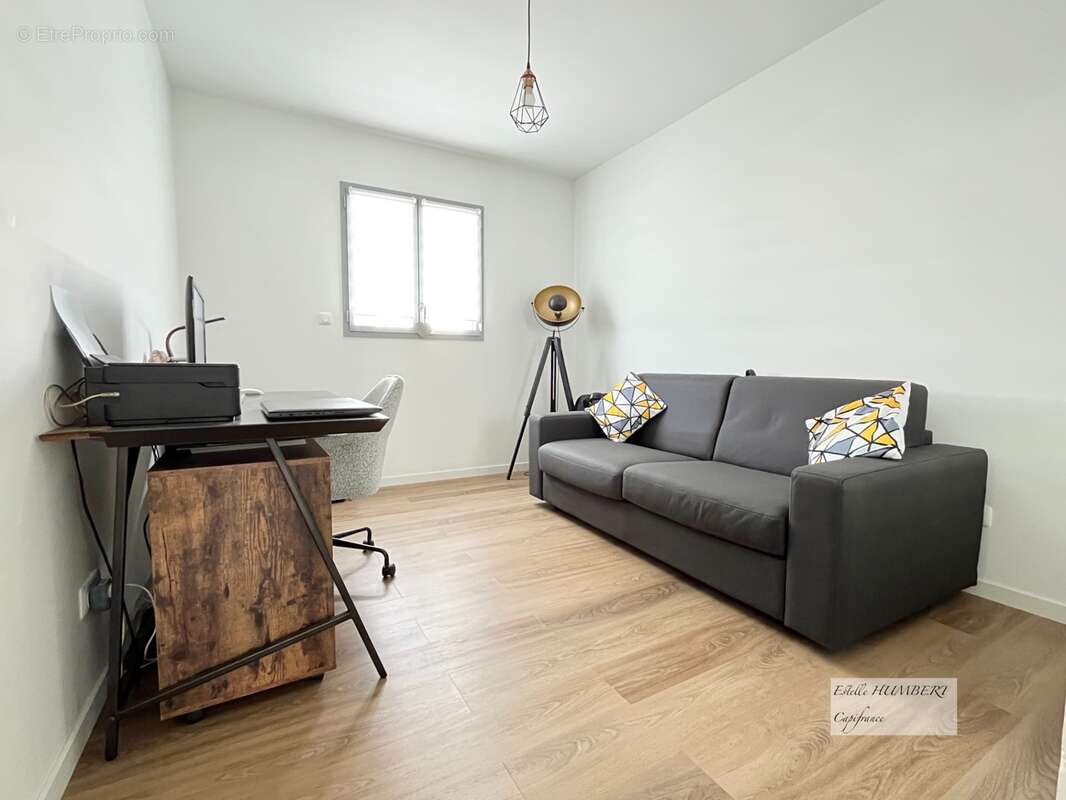 Maison Plain-Pied 96m2, suite, CROIX CHAPEAU (17) - photo 8