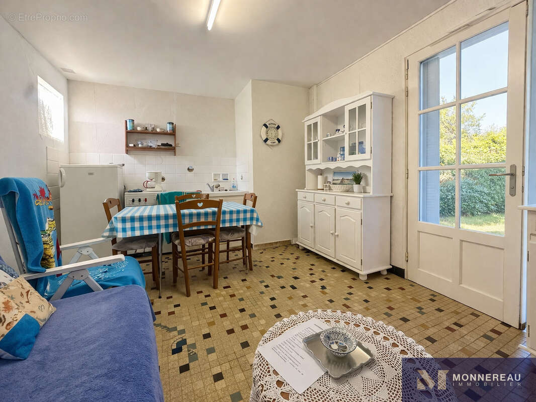 Maison à MESCHERS-SUR-GIRONDE
